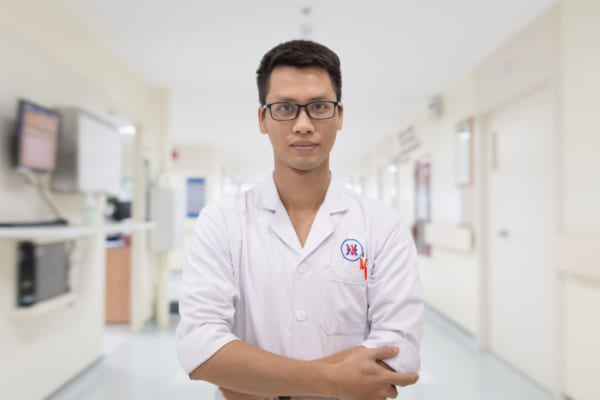Bác sĩ Mạc Duy Quang