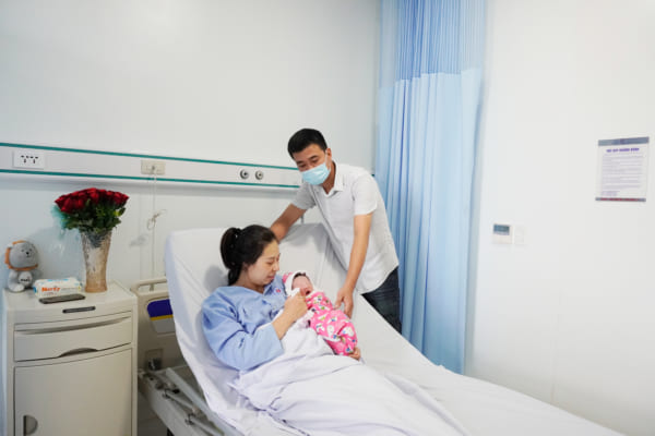 Trải nghiệm bố cắt dây rốn cho con khi sinh tại Bệnh viện Đa khoa Quốc tế Hải Phòng – Vĩnh Bảo