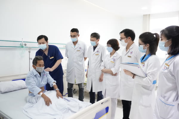 Khoa Nội: Cấp Cứu kịp thời người bệnh Khó thở – Suy hô hấp/Viêm phổi nặng, Tràn dịch màng phổi nhiều kèm tràn khí màng phổi, Suy tim, Hở van tim nặng, Rung nhĩ nhanh, Tăng huyết áp, Suy thận