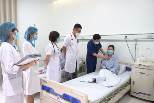 Khoa nội: Cấp cứu kịp thời trường hợp rung nhĩ kịch phát có cơn tim nhanh thất – rối loạn huyết động nguy kịch trên nền bệnh suy tim, bệnh lý van tim