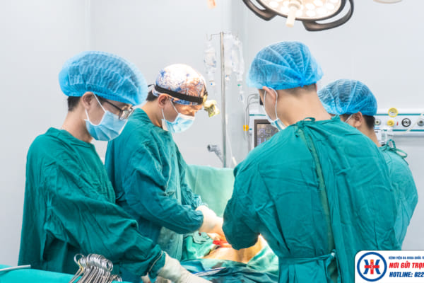 Cấp cứu thành công bệnh nhân nữ trẻ tuổi trong tình trạng nguy kịch do đa chấn thương