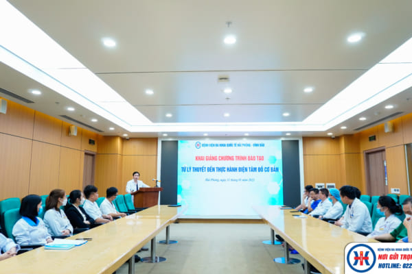 Khai giảng Chương trình đào tạo Lý thuyết đến thực hành Điện tâm đồ cơ bản