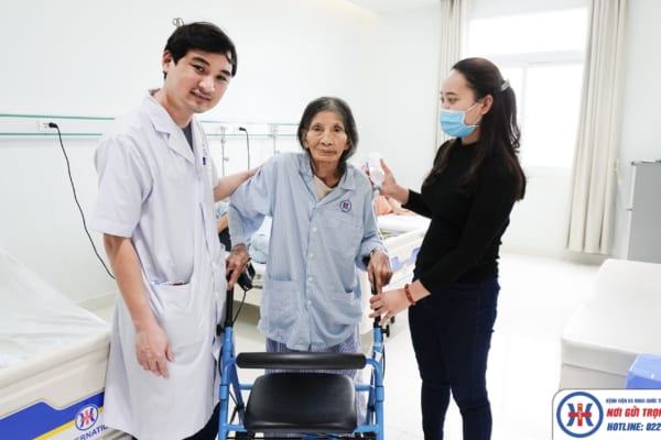 Gãy xương ở người cao tuổi (Gãy xương vùng liên mấu chuyển xương đùi), những vấn đề nhức nhối và bước đầu thành tựu trong điều trị ở Bệnh Viện Đa Khoa Quốc Tế Hải Phòng – Vĩnh Bảo