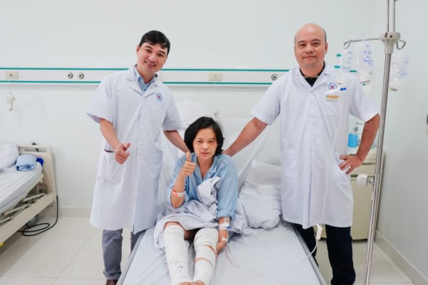 TỪNG BƯỚC KHẲNG ĐỊNH – BƯỚC ĐI VỮNG CHẮC (PHẪU THUẬT KẾT HỢP XƯƠNG THÀNH CÔNG CHO BỆNH NHÂN ĐA CHẤN THƯƠNG SAU TAI NẠN GIAO THÔNG)