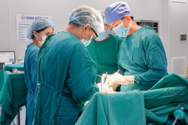 Bác sĩ Hà Nội trực tiếp về phẫu thuật sỏi thận – niệu quản & tuyến tiền liệt tại Bệnh viện đa khoa Quốc tế Hải Phòng – Vĩnh Bảo