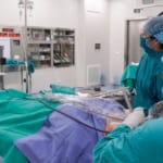 Lấy lại giọng nói trong trẻo sau phẫu thuật nội soi vi phẫu thanh quản – Chấm dứt khàn tiếng, khó thở, nói nhanh mệt!